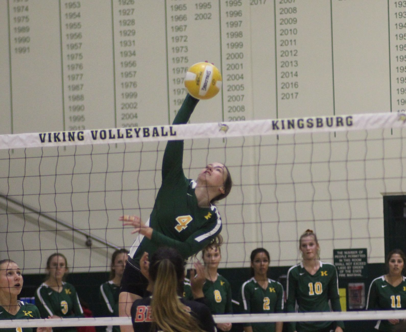 Vikings sweep the Bears on senior night